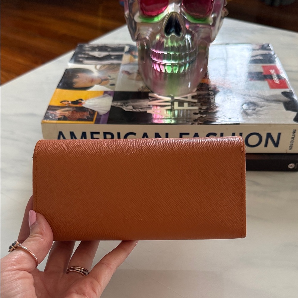 Authentic Tory Burch Orange Sunglasses Case - Picture 5 of 7